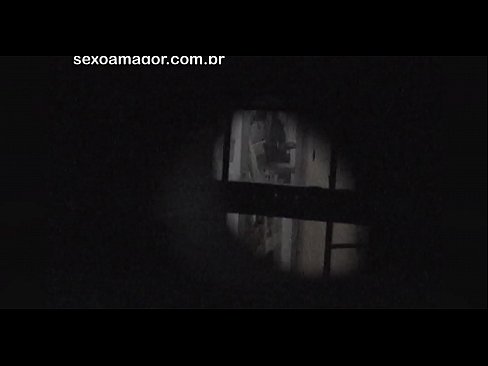 ❤️ Blondie wordt stiekem gefilmd door een voyeur uit de buurt, verstopt achter holle bakstenen ️ Fuck video at nl.pornma-com.ru ☑